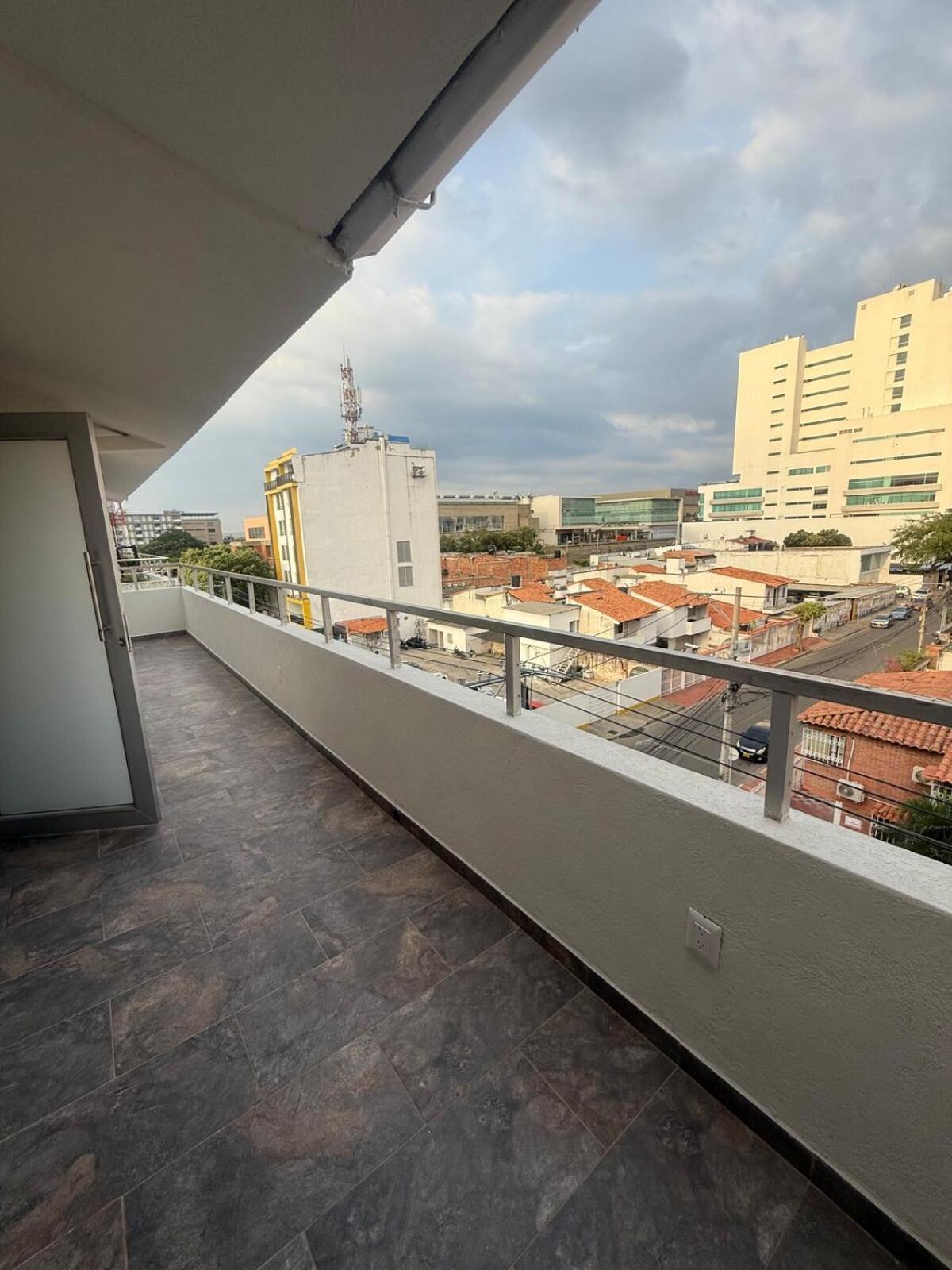 Hermosa Habitacion A Una Cuadra Del Ventura Plaza 3 กูกูตา ภายนอก รูปภาพ